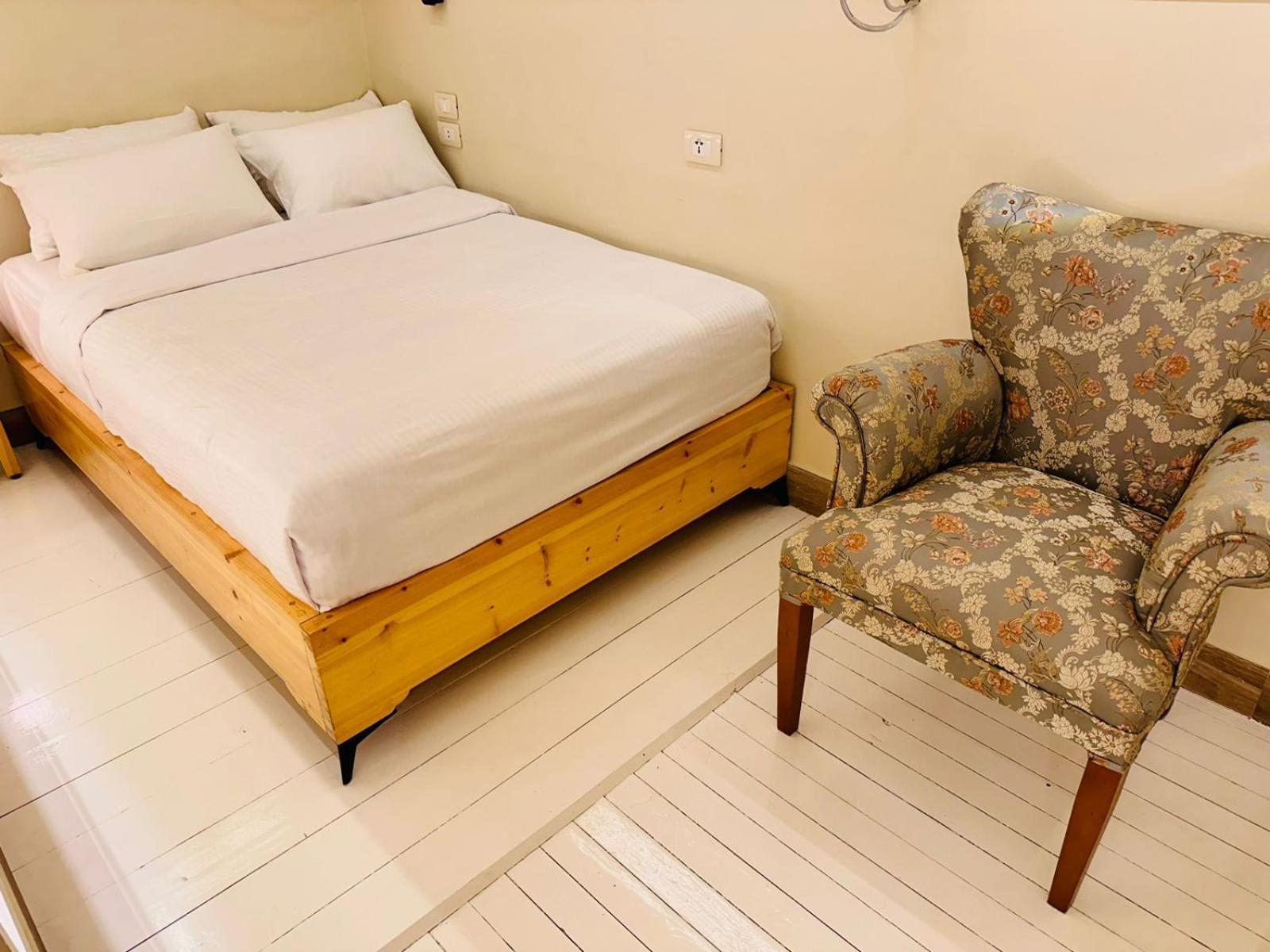 Paris Hotel