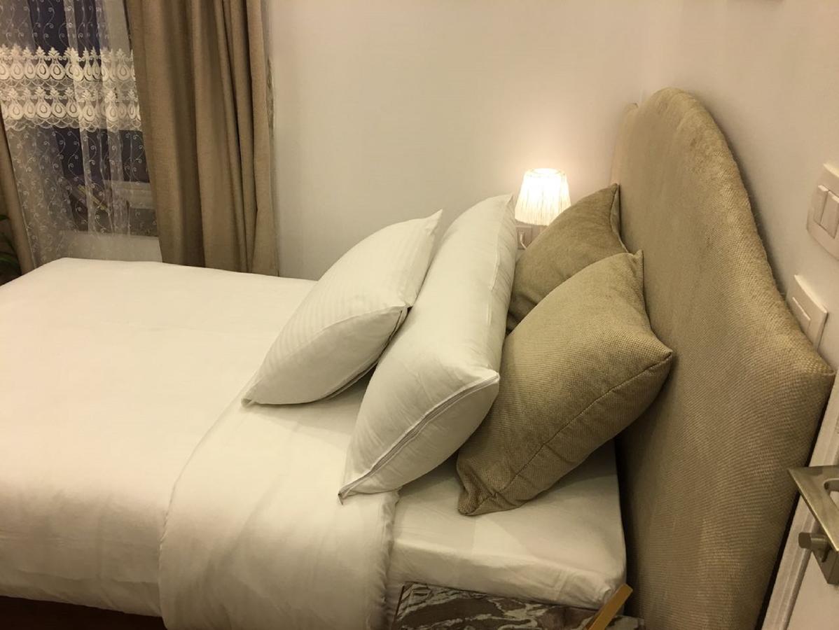 Hotel Paris 2*